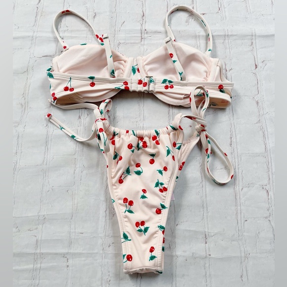 Wild fable NWT cherry print bikini extra cheeky size XS & XXS - Picture 3 of 7